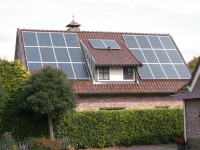 /album/foto-album/zonnepanelen-op-symetrisch-dak-jpg/
